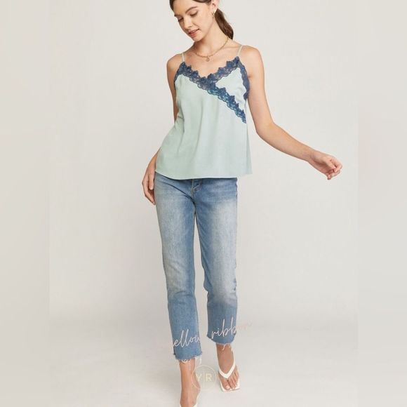 NEW Lace Trim Cami Sleeveless Top - Picture 4 of 5